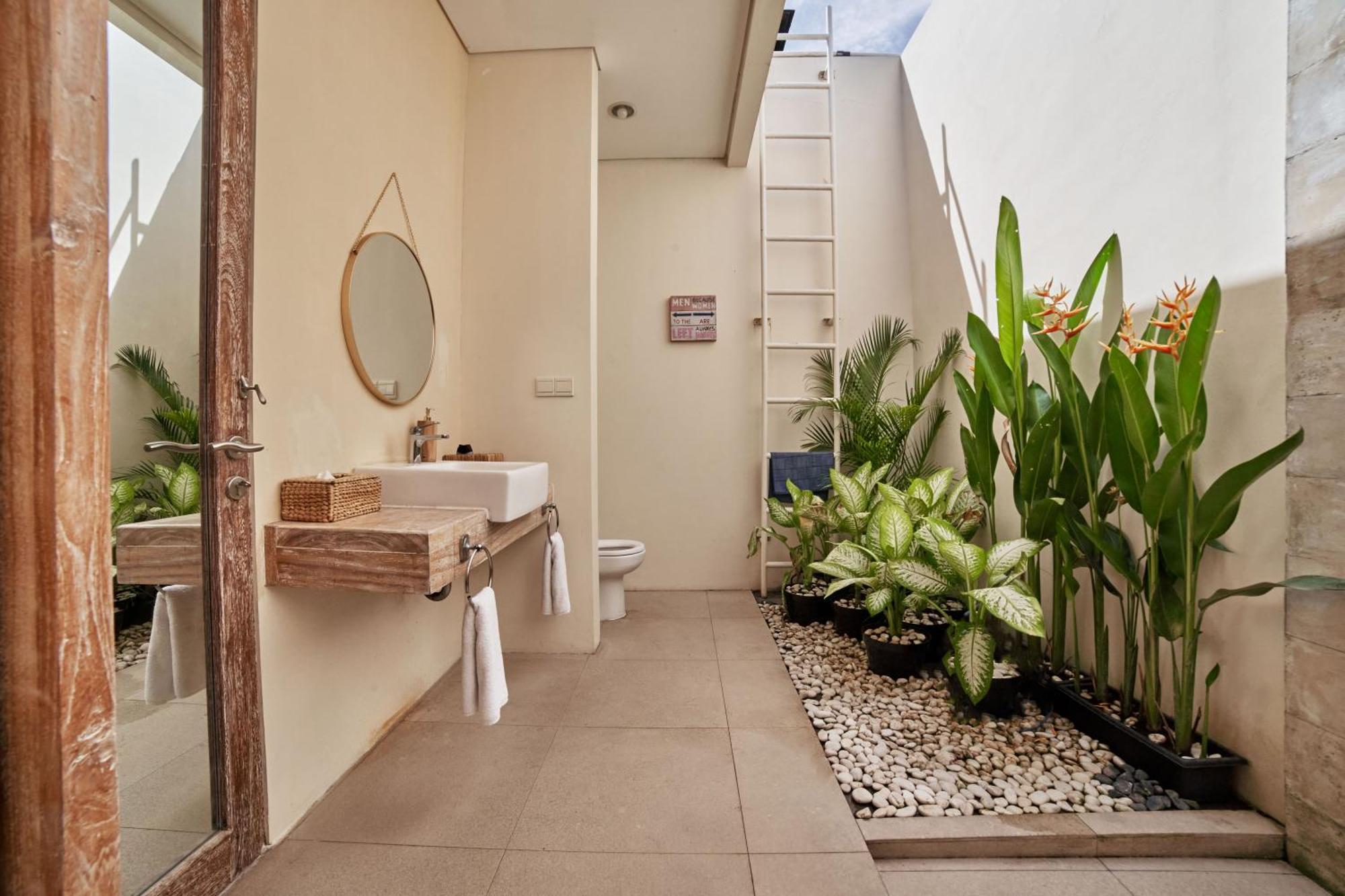Villa Karuna Uppala Umalas Canggu Екстериор снимка