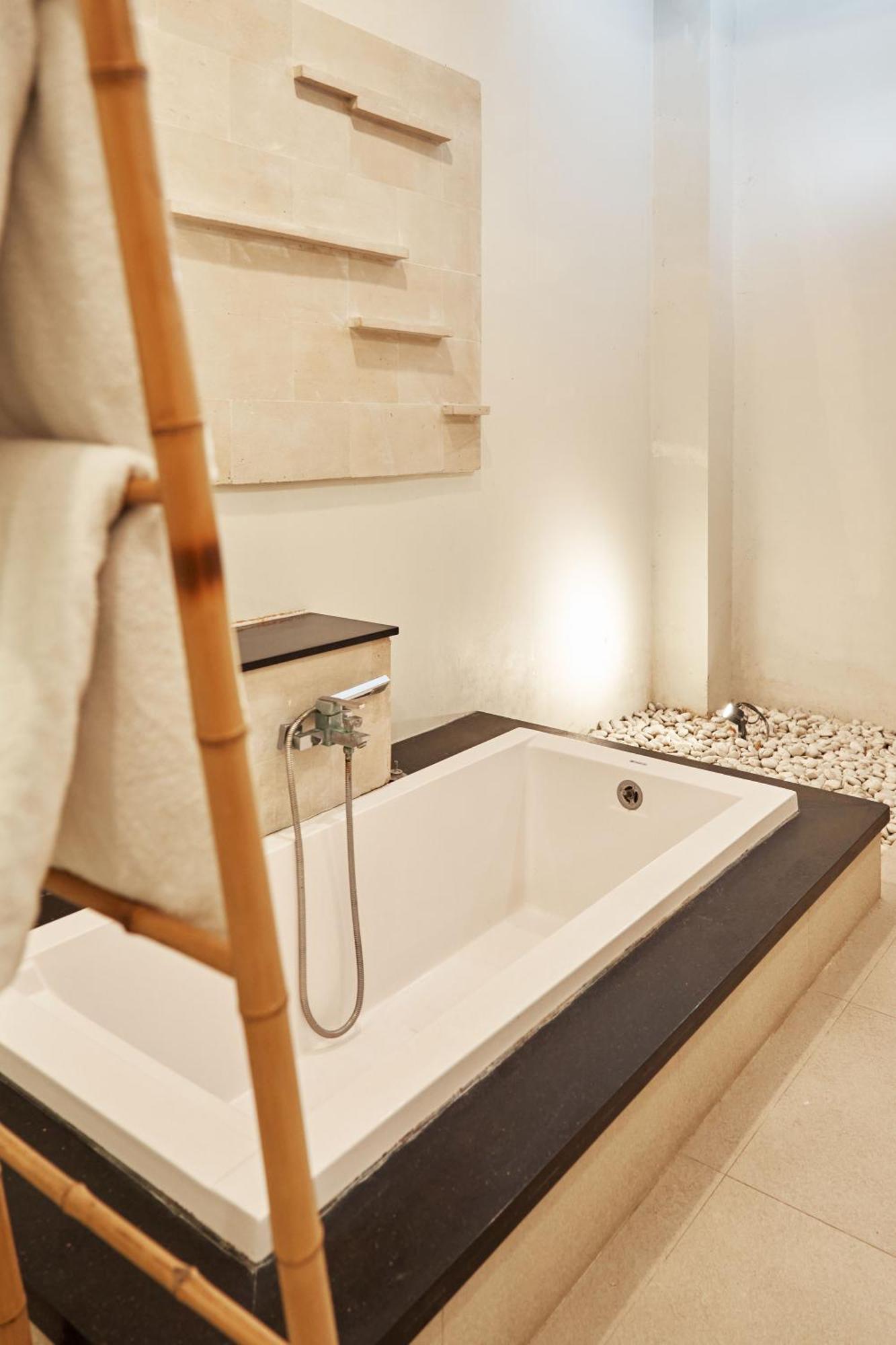 Villa Karuna Uppala Umalas Canggu Екстериор снимка
